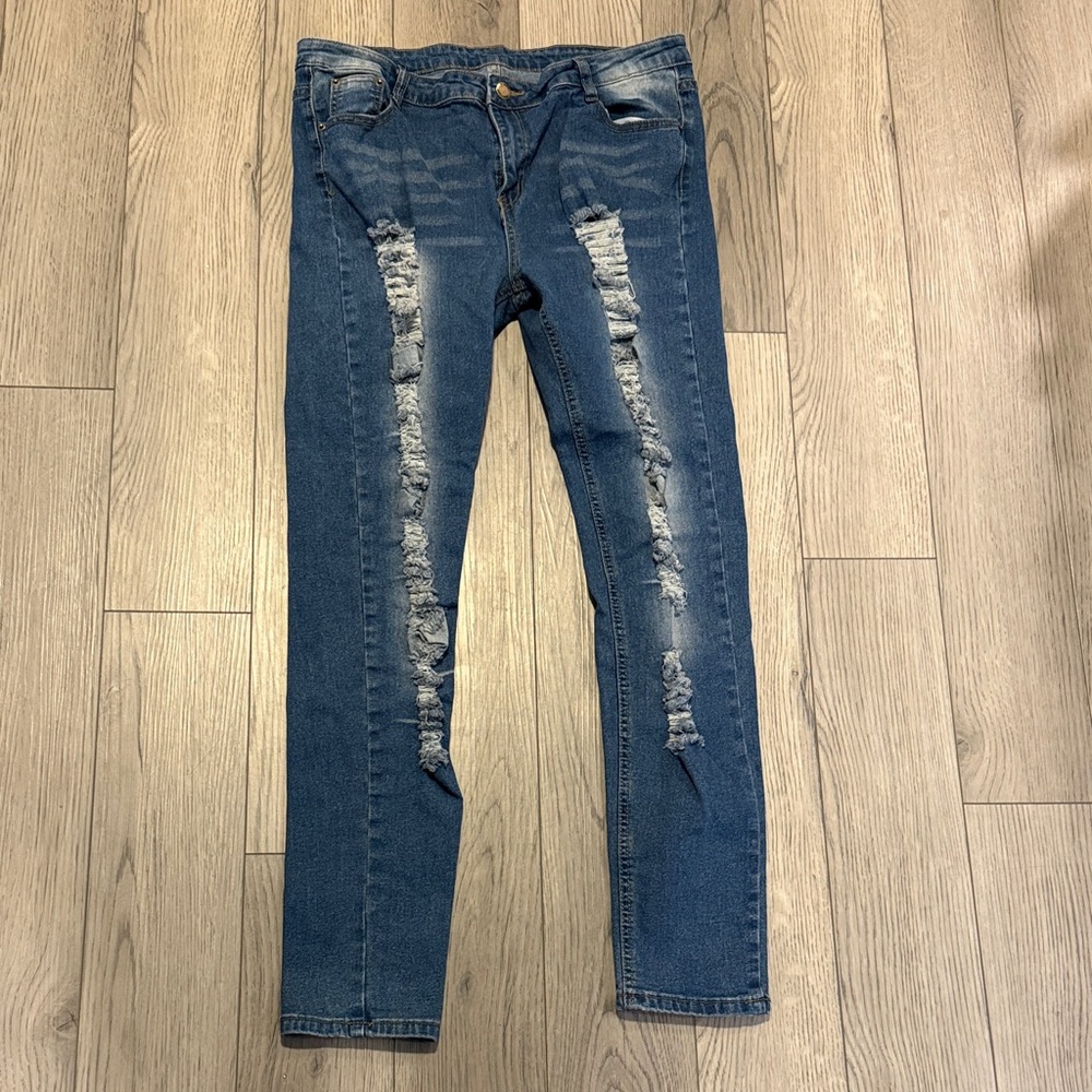 Distressed Blue Women's Jeans Junior size xl XlArge